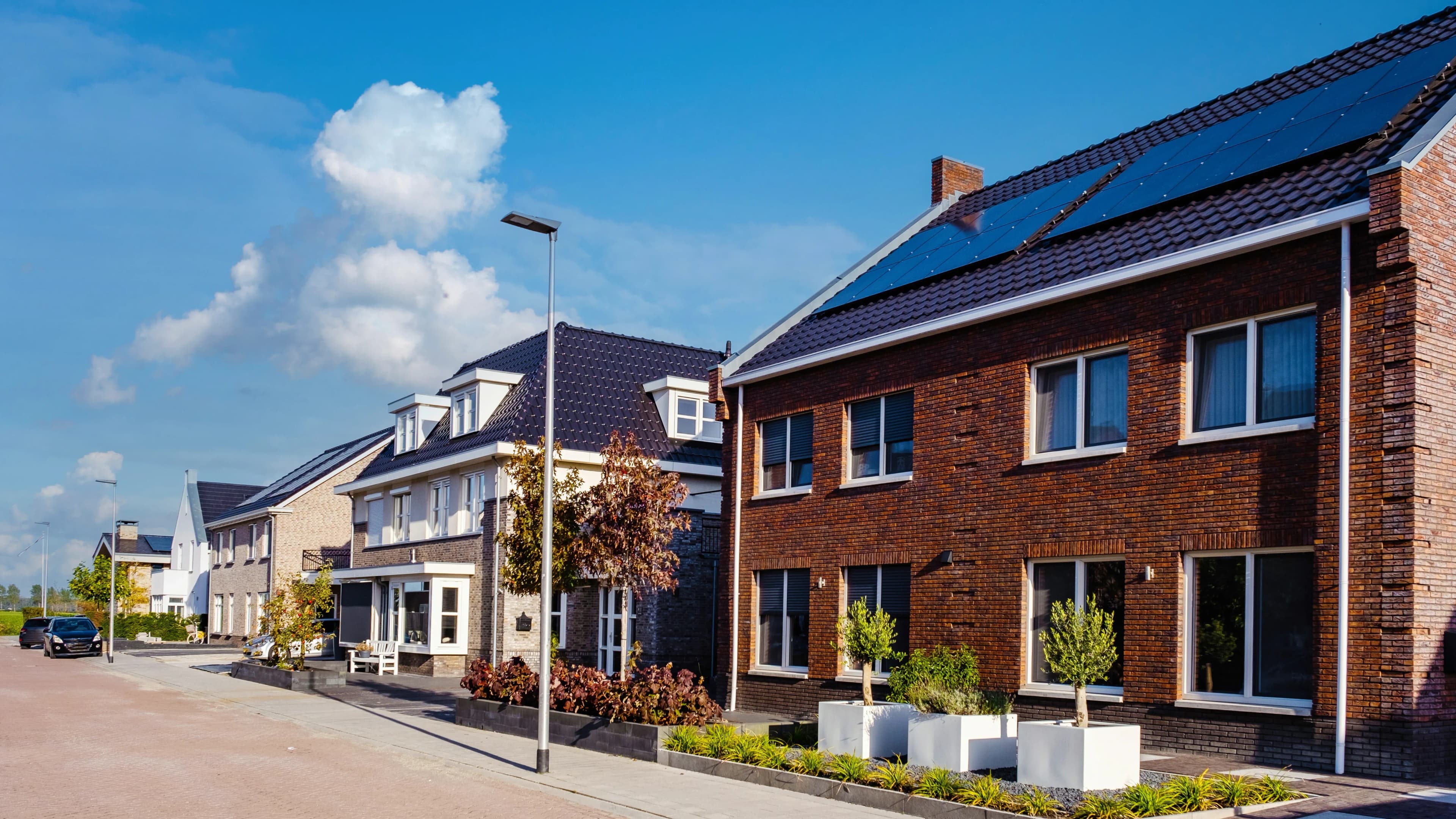 Huizen in straat voor aan zicht